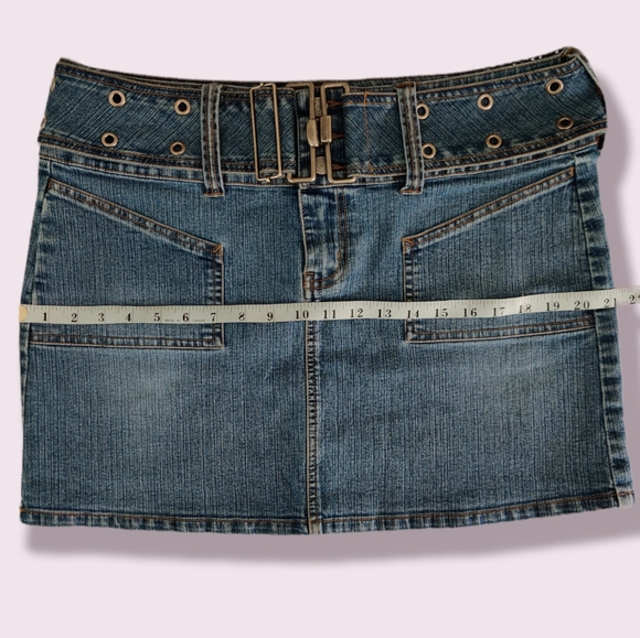 NWOT No boundaries Stretch Blue Jean Skirt with Belt Juniors Size 13 - Picture 4 of 9